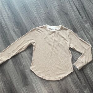 Eddie Bauer Long-Sleeve Crewneck Top in Light Beige